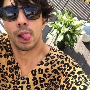 Meet your Posher, Eddie